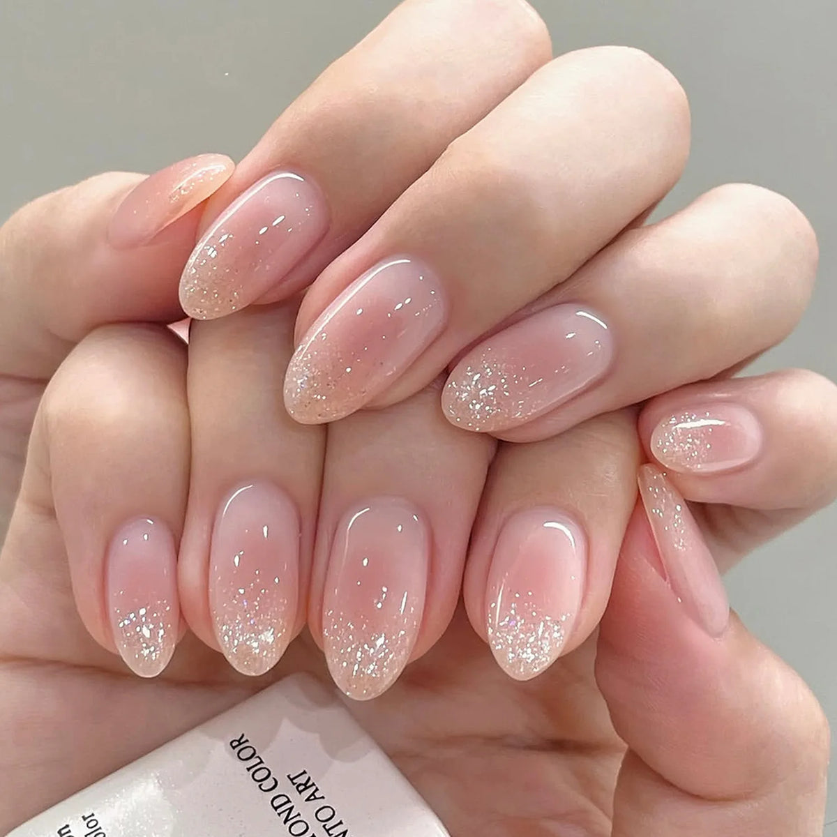 Short Almond Cat Eye Press-On Nails - Glossy Glitter, 24-Piece Set