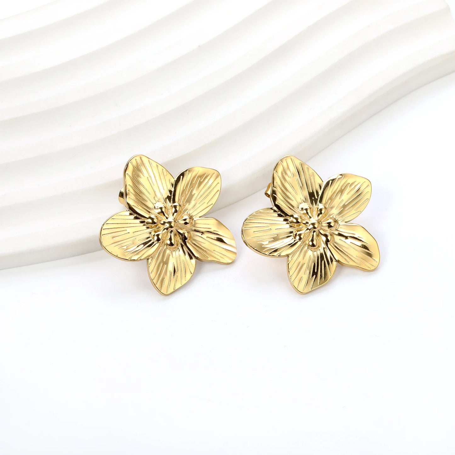 Large Geometric Stud Earrings – 18K Gold-Plated Stainless Steel Round Piercing Earrings for Women
