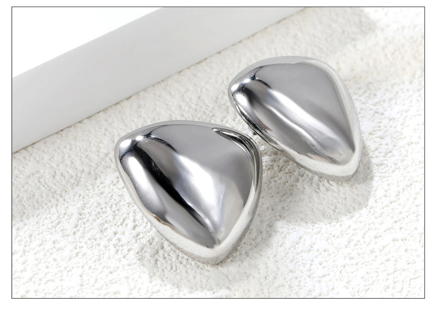 Large Geometric Stud Earrings – 18K Gold-Plated Stainless Steel Round Piercing Earrings for Women