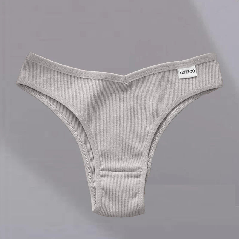 V-Waist Cotton Brazilian Brief Panties – Sexy Low-Rise Breathable Underwear for Women (M–XL, 9 Colors)