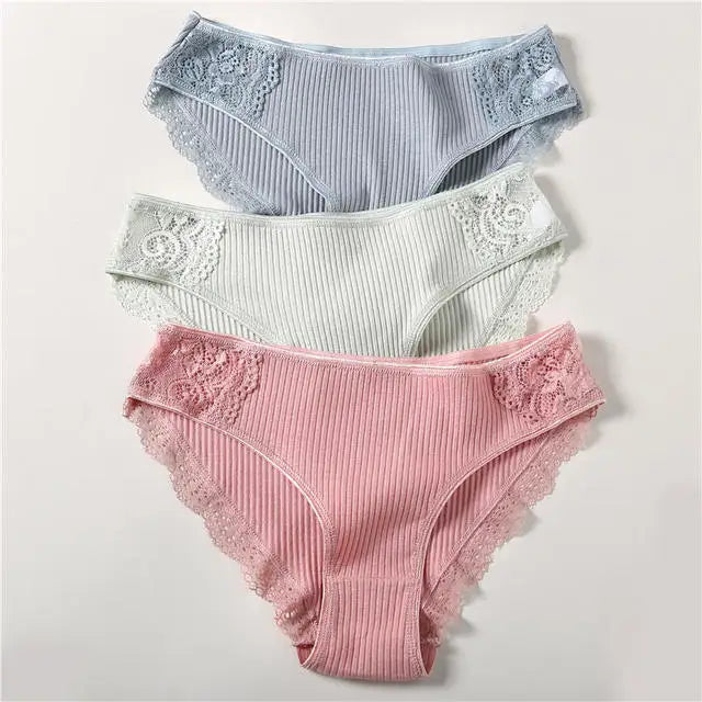 FINETOO 3PCS/Set Cotton Panties Women Underwear Sexy Panties Lace Brief for Female Panty Lingerie Low Waist Floral culotte femme
