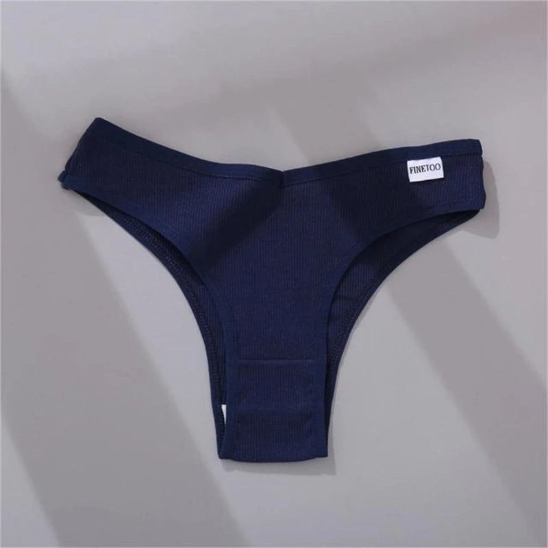 V-Waist Cotton Brazilian Brief Panties – Sexy Low-Rise Breathable Underwear for Women (M–XL, 9 Colors)