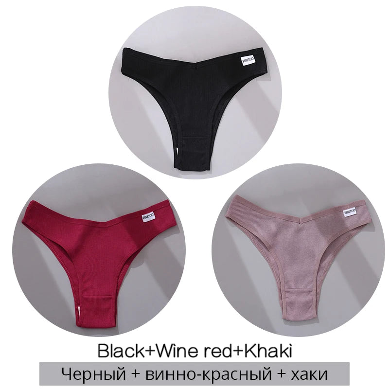 3-Pack Seamless Cotton Brief Panties – Breathable Low-Rise Underwear for Women (M–XL, 28 Color Sets)