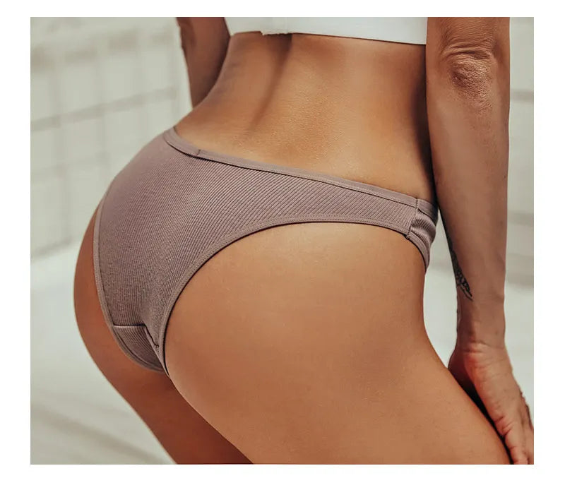 V-Waist Cotton Brazilian Brief Panties – Sexy Low-Rise Breathable Underwear for Women (M–XL, 9 Colors)