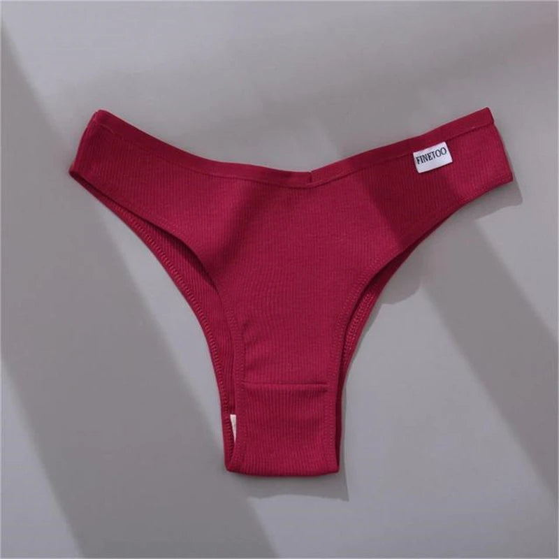 V-Waist Cotton Brazilian Brief Panties – Sexy Low-Rise Breathable Underwear for Women (M–XL, 9 Colors)