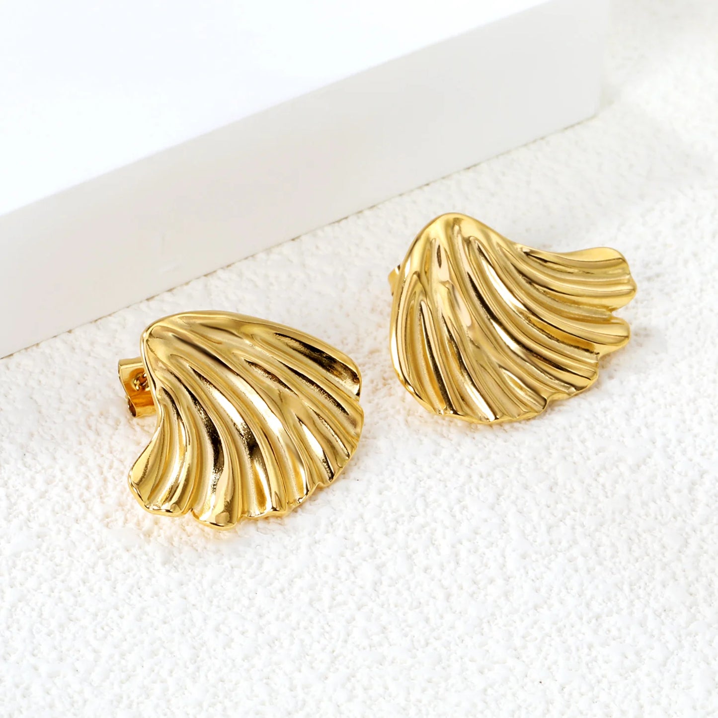 Large Geometric Stud Earrings – 18K Gold-Plated Stainless Steel Round Piercing Earrings for Women
