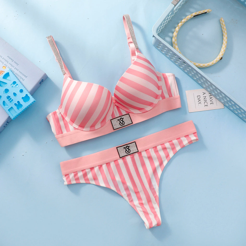 Women's Wireless Lace Bra & Panty Set – Comfortable Everyday Lingerie