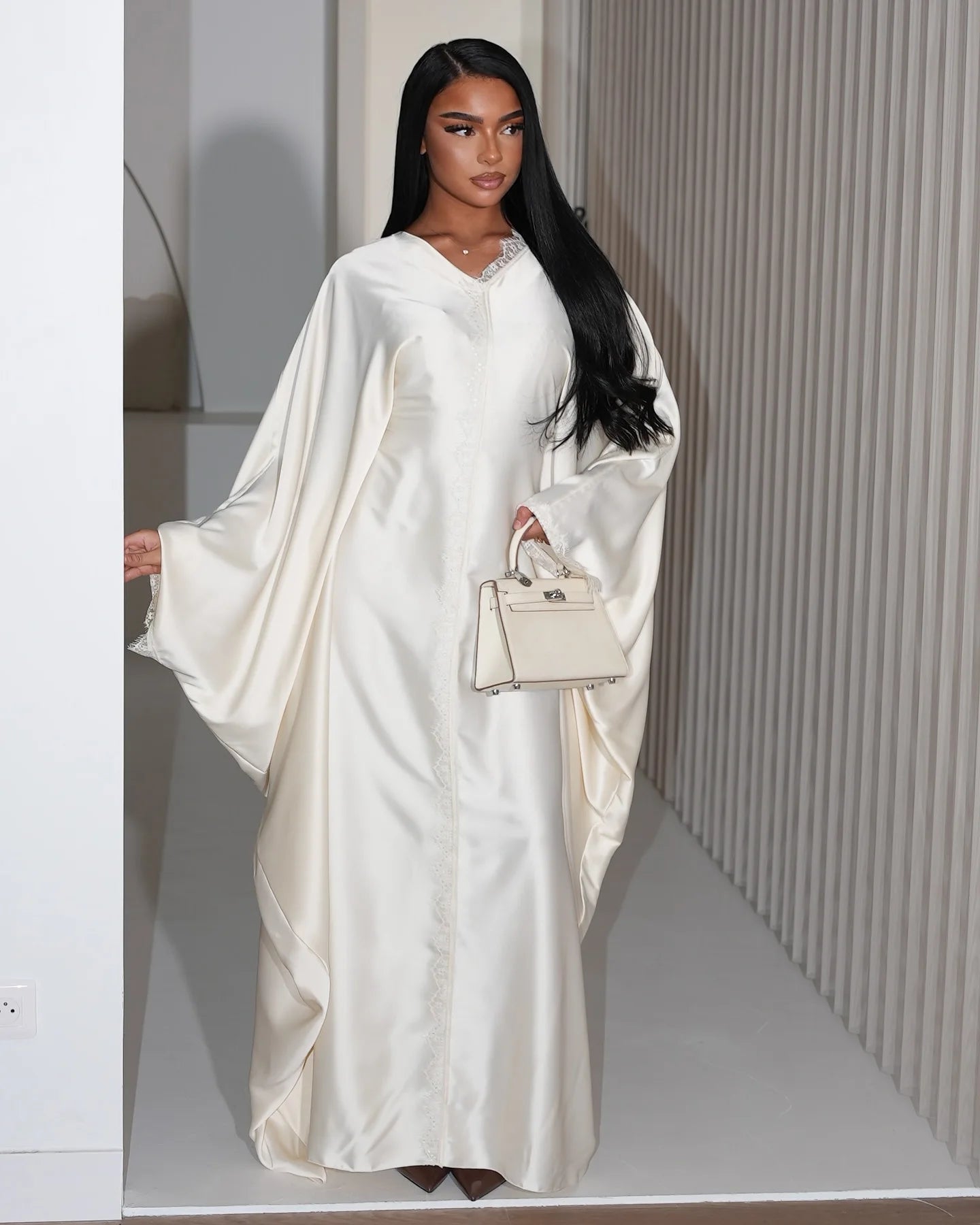 2026 New Luxury Dubai Abaya for Women V-Neck Loose Fit Long Sleeve Open Front Flowy Modest Dress Muslim Abaya with Free Shipping