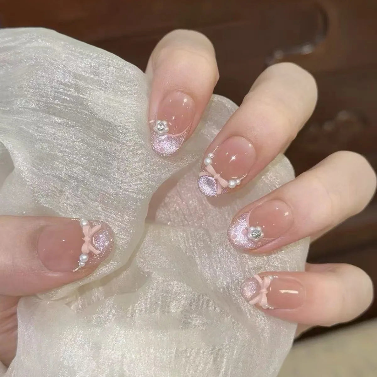 Short Press-On Nails - French Tip, Bow & Glitter Designs, 24 Pieces