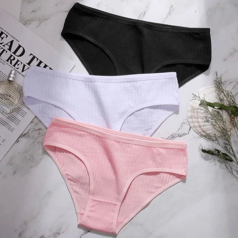 5-Pack Cotton Striped & Solid Brief Panties – Breathable Low-Rise Underwear for Women (M–XL, 12 Color Sets)