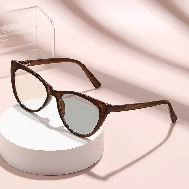 Women's Cat Eye Photochromic Glasses | Myopia Options