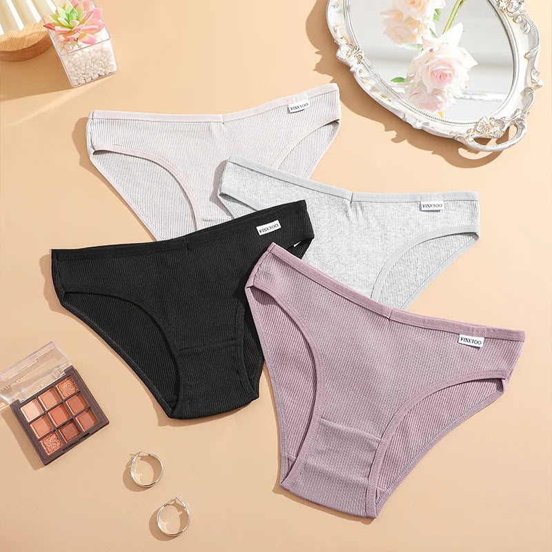 3-Pack Plus Size Cotton Brief Panties – Soft Breathable Low-Rise Underwear for Women (M–4XL, 11 Color Sets)