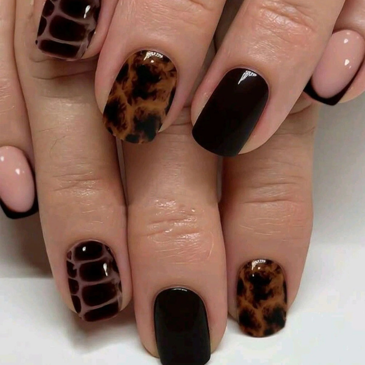Short Ballerina Press-On Nails – Ombre Gradient Designs, 24 Pieces