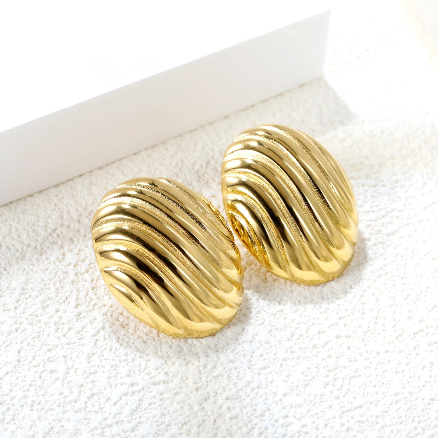 Large Geometric Stud Earrings – 18K Gold-Plated Stainless Steel Round Piercing Earrings for Women