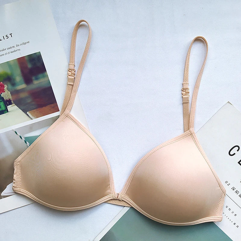 Triangle Cup Front-Closure Bralette — Seamless Wire-Free Cross-Back Bra