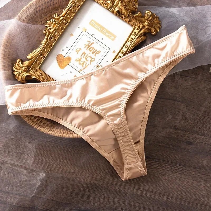 Women's Ice Silk Seamless Briefs – Low-Rise Quick-Dry Breathable Underwear