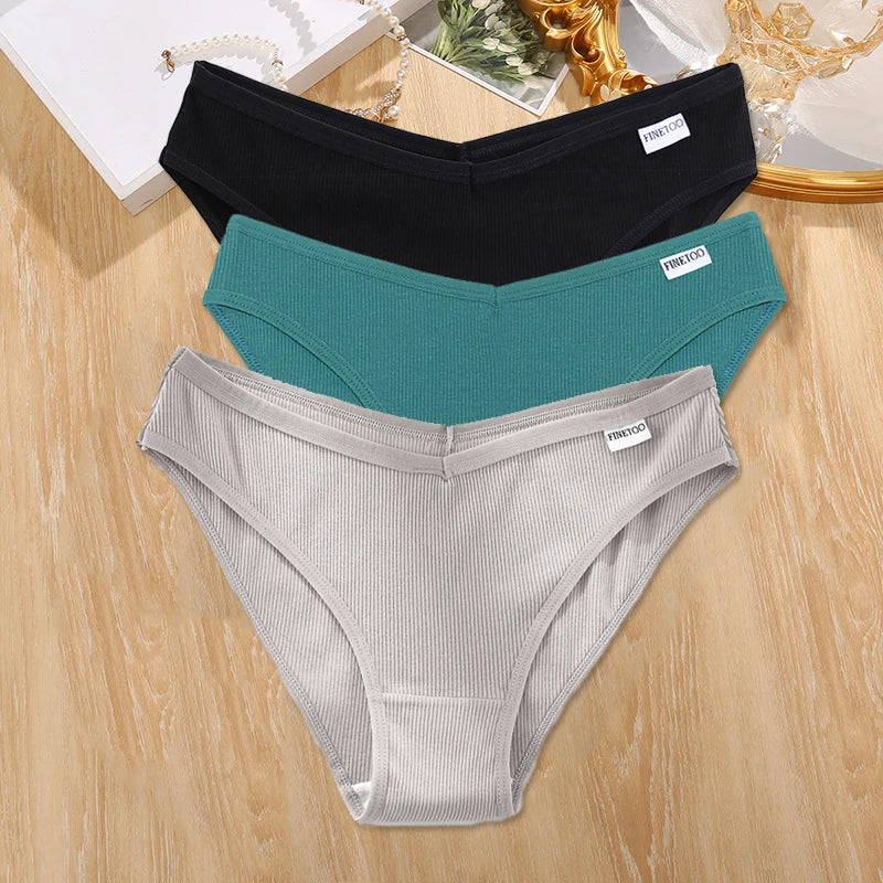 3-Pack Plus Size Cotton Brief Panties – Soft Low-Rise Everyday Underwear for Women (M–4XL, 18 Color Sets)