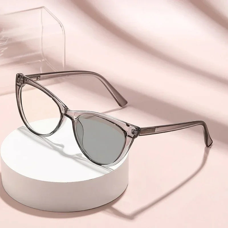 Women's Cat Eye Photochromic Glasses | Myopia Options