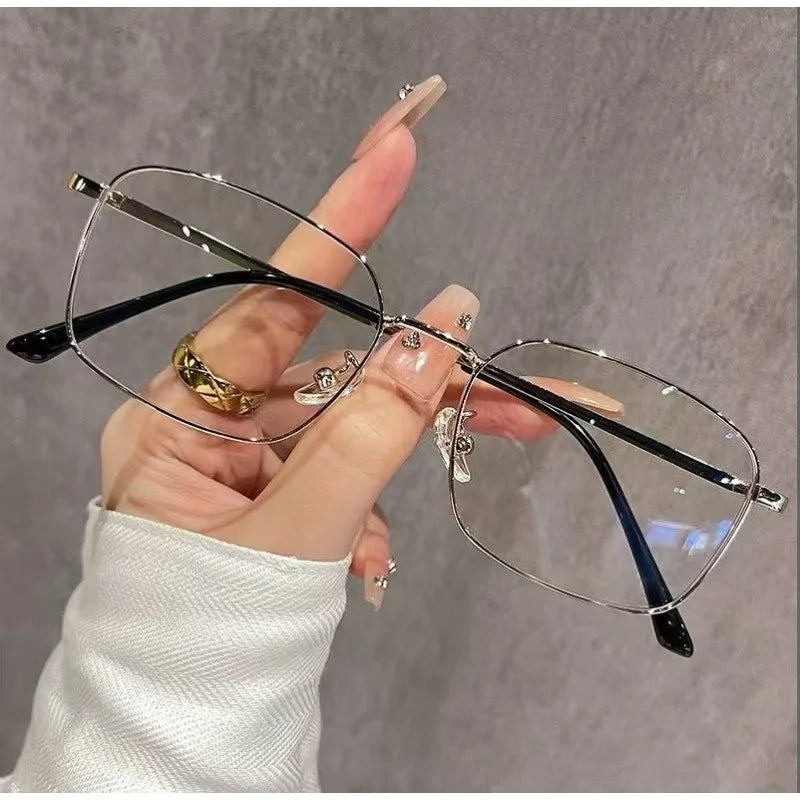 Square Metal Myopia Glasses | -0.50 to -6.00 Lens Options