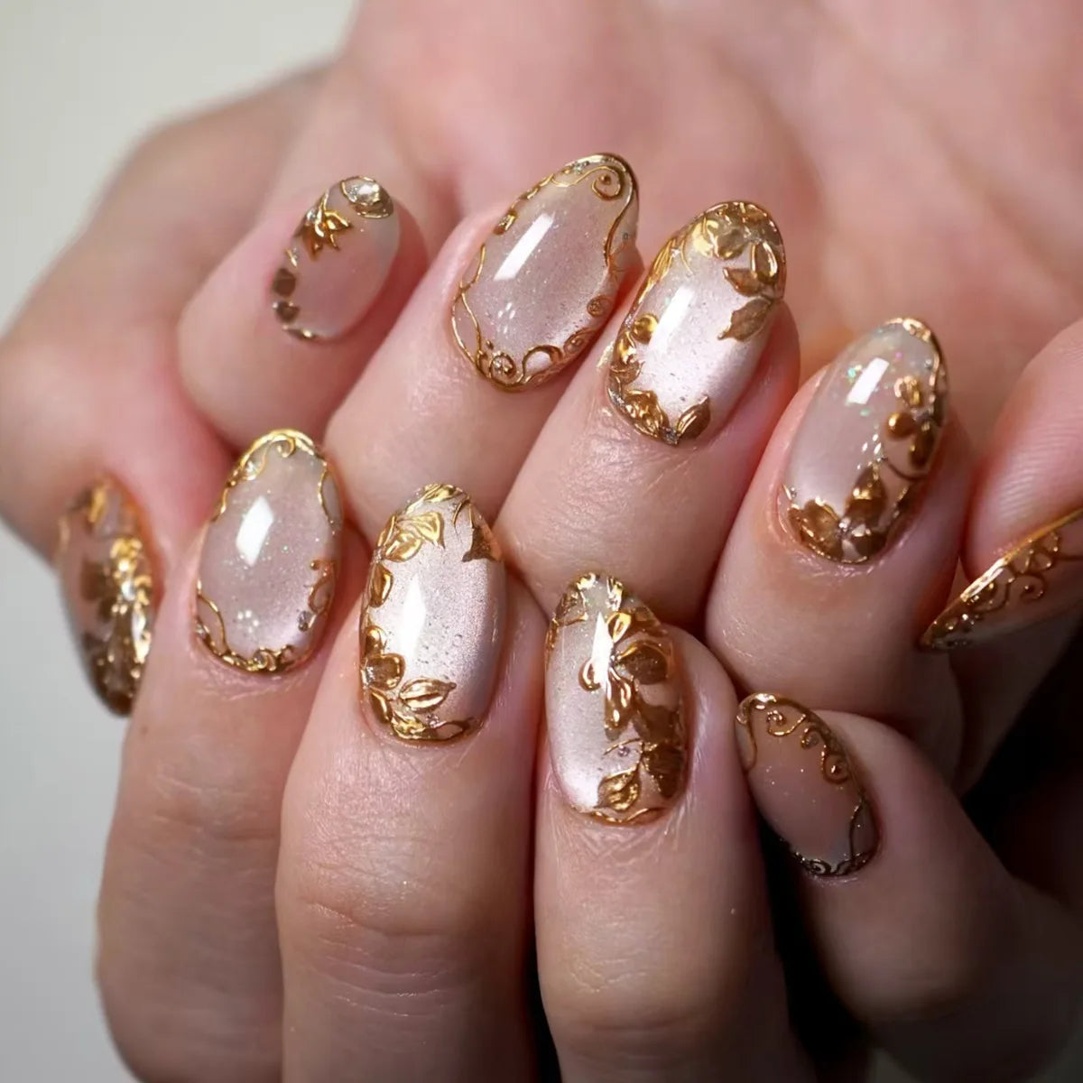 Medium Almond Cat Eye Press-On Nails - Glitter & Gold-Tone Designs, 24 Pieces
