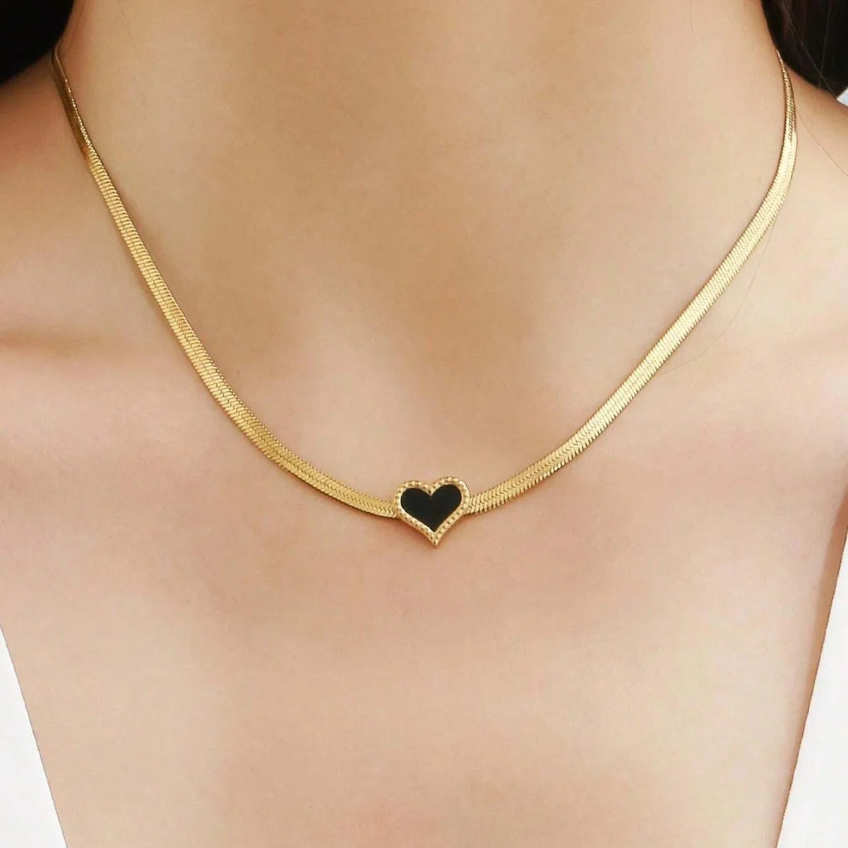 LUXUKISSKIDS Teardrop Necklaces Non-Fading Unique Design Waterdrop Pendant Necklace for Women Fashion Minimalist Chic Accessorie