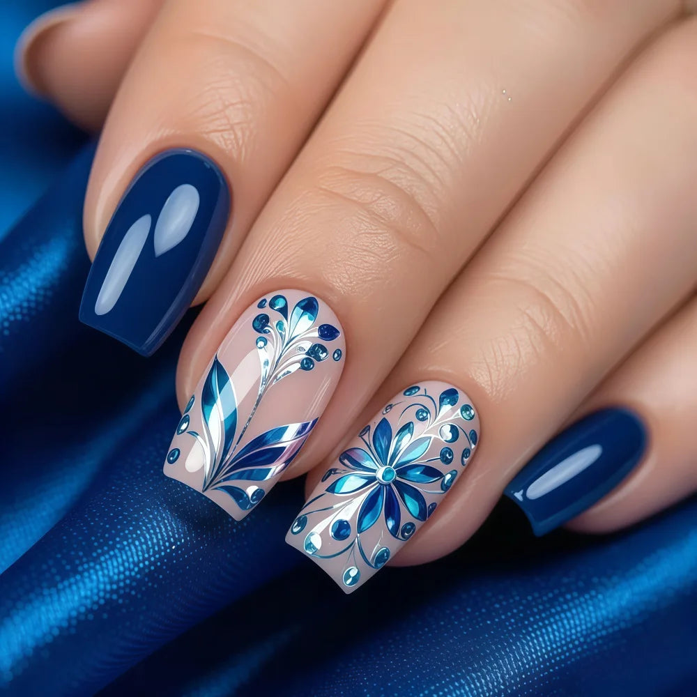 Short Coffin Press-On Nails – Stars & Moon, 24-Piece Set