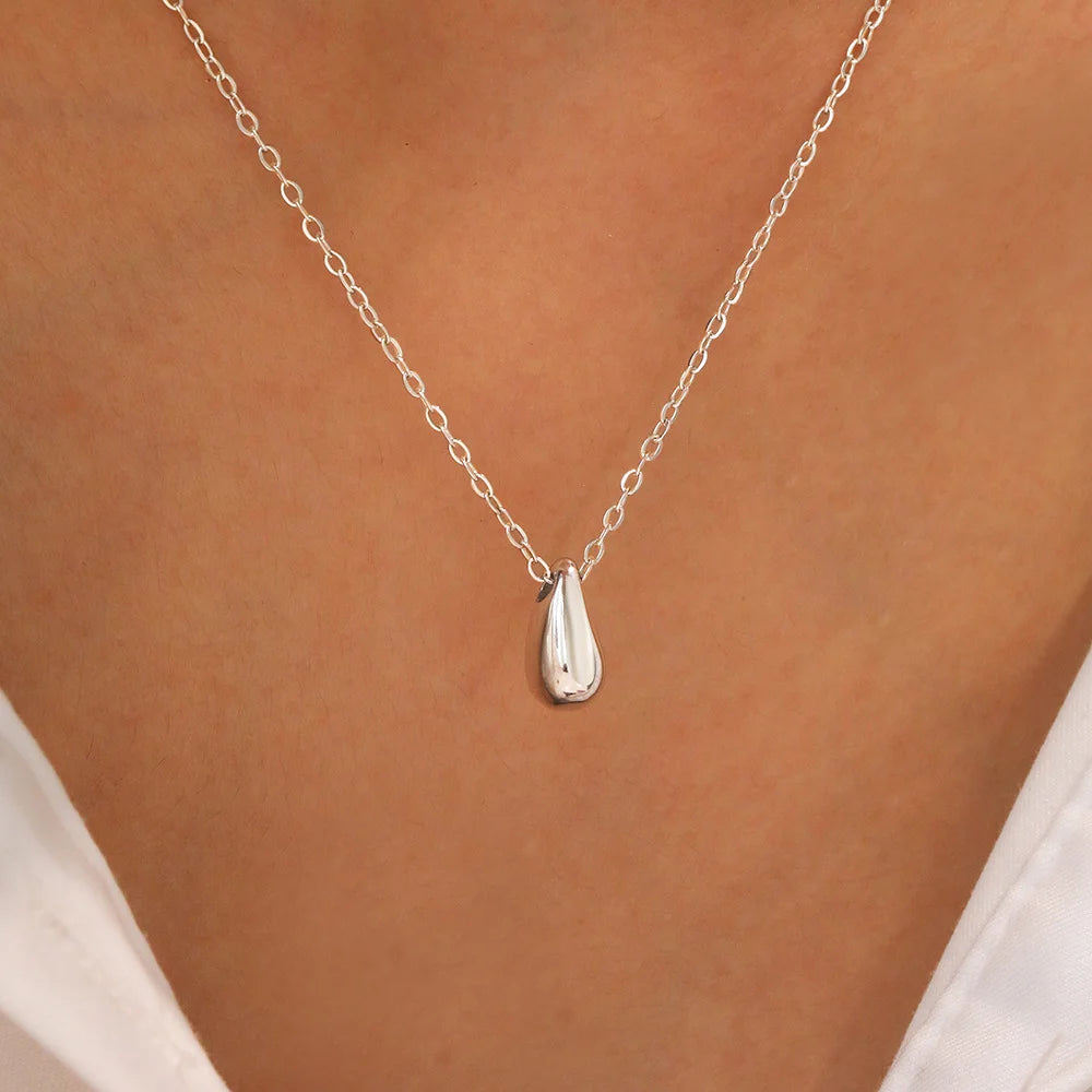 LUXUKISSKIDS Teardrop Necklaces Non-Fading Unique Design Waterdrop Pendant Necklace for Women Fashion Minimalist Chic Accessorie