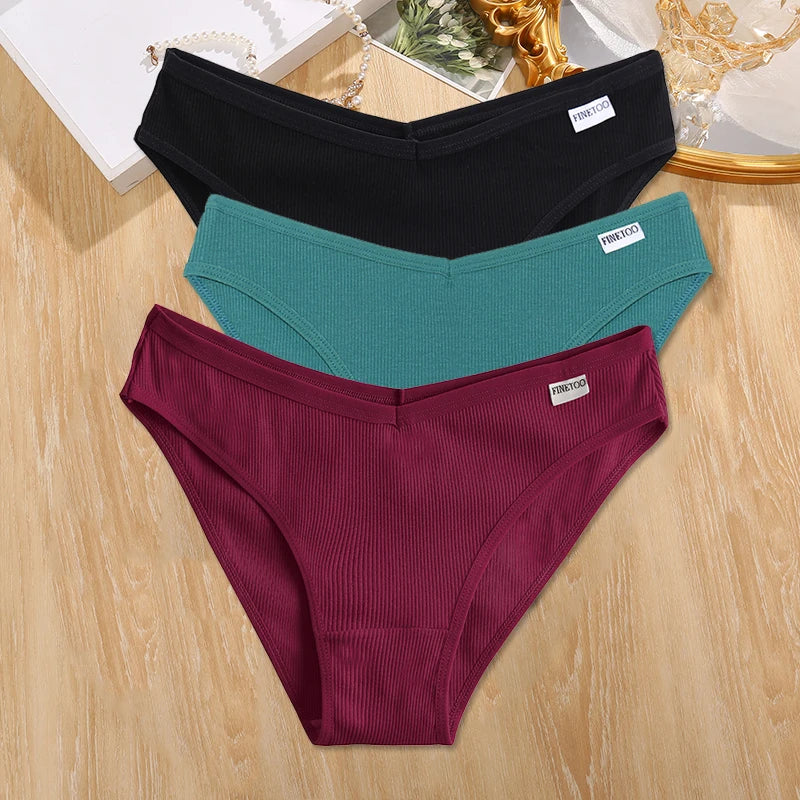 3-Pack Plus Size Cotton Brief Panties – Soft Low-Rise Everyday Underwear for Women (M–4XL, 18 Color Sets)