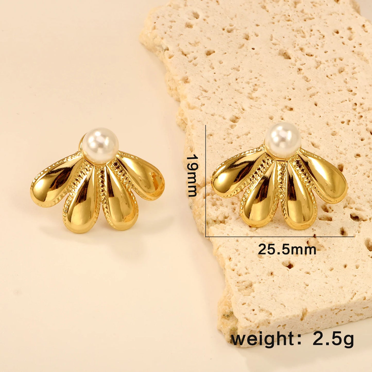 Round Stud Earrings – 18K Gold-Plated Geometric Stainless Steel Piercing Earrings for Women