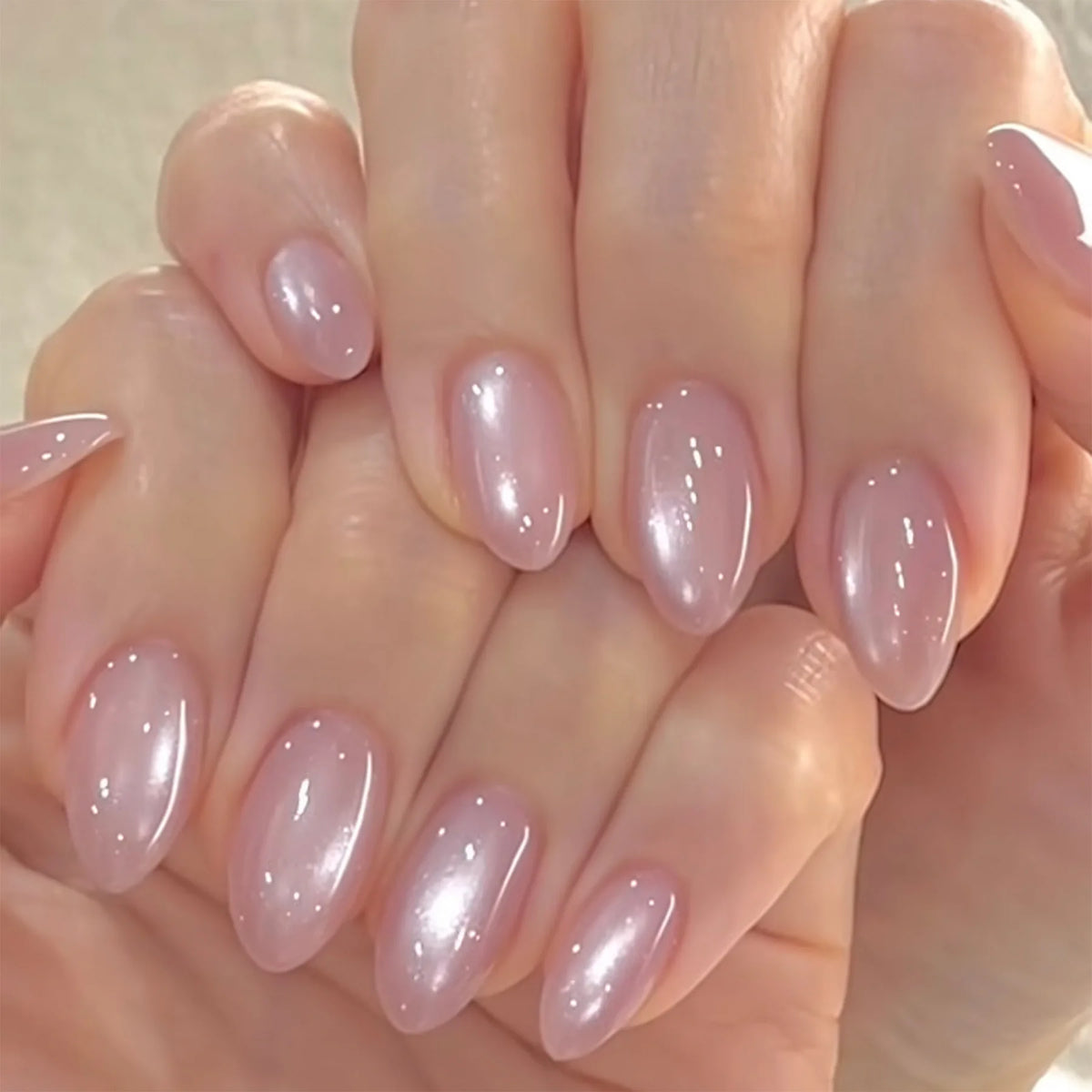 Short Almond Cat Eye Press-On Nails - Glossy Glitter, 24 Pieces