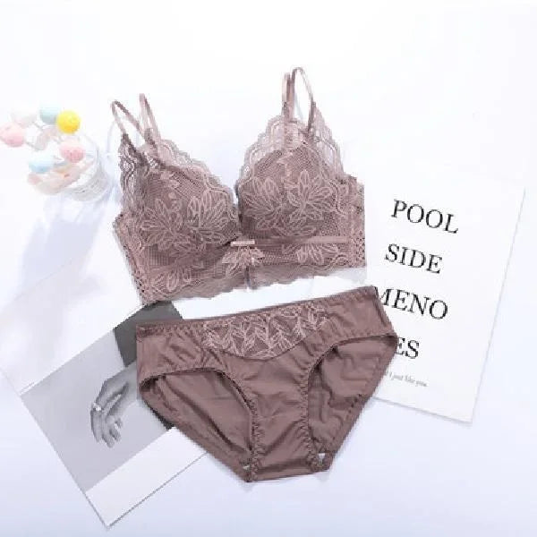 Women's Deep V Sexy Push Up Bra for Small Flat Chest | Ultra-Thick 3D Cup Lingerie with Gathered Back | Wire-Free Beaded Bra Set (32–38 / 70–85 AB)
