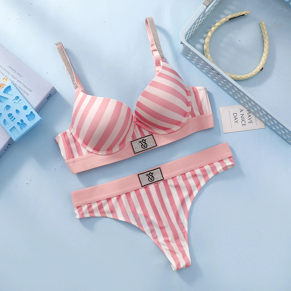 Women's Wireless Lace Bra & Panty Set – Comfortable Everyday Lingerie