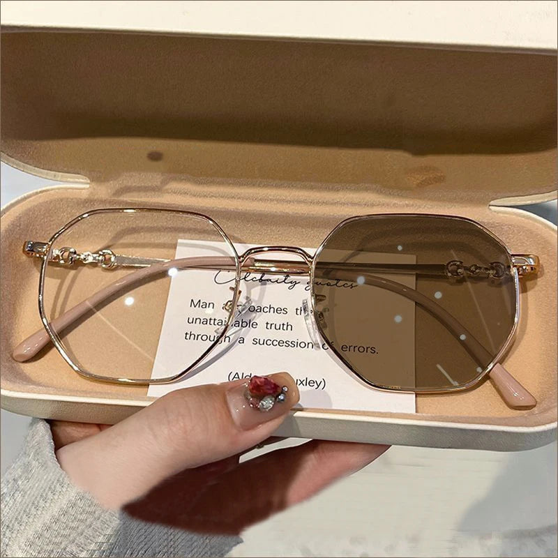 Photochromic Myopia Glasses | Rose Gold, Silver, Gold & Black