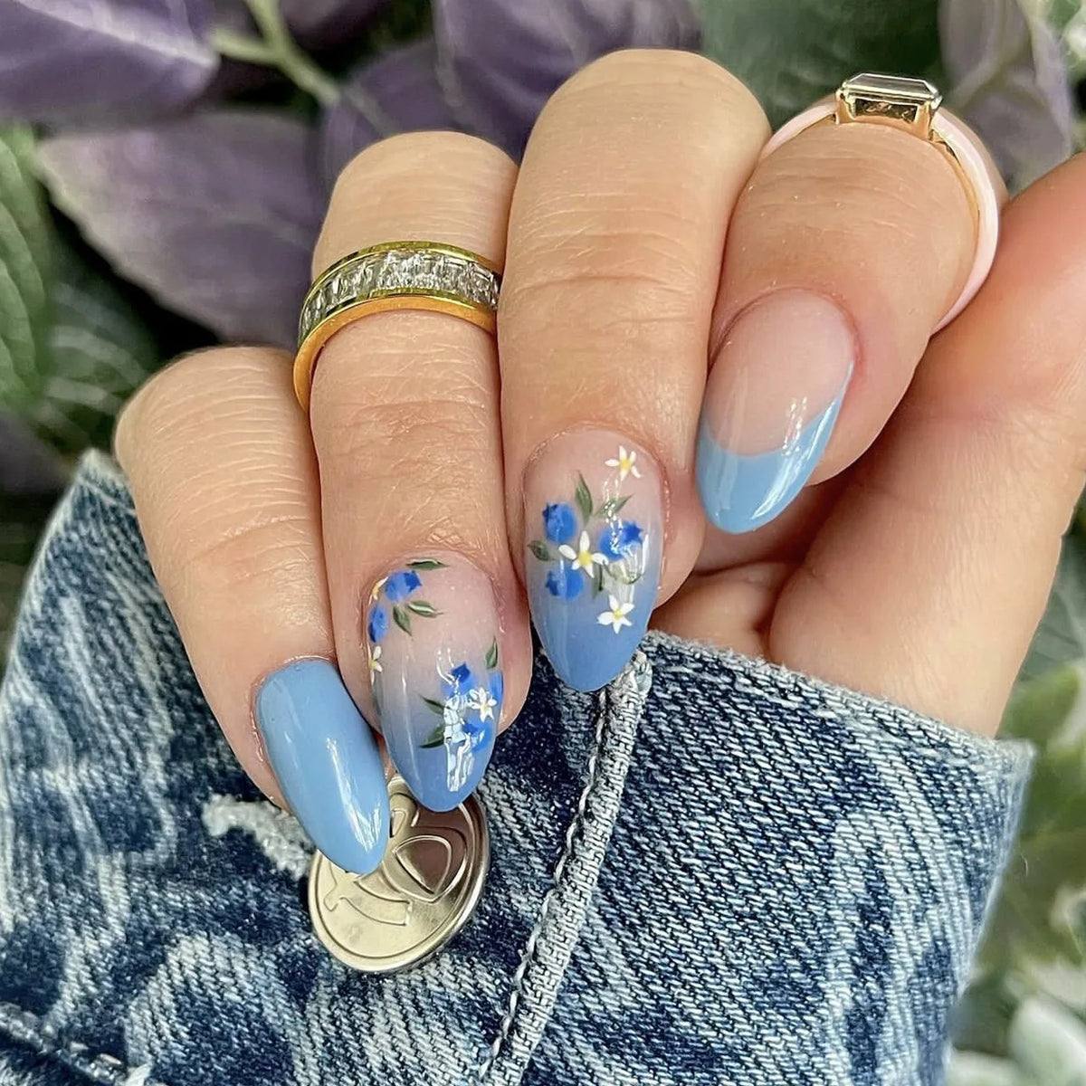 Pink Floral Press-On Nails – Almond Flower Designs, 24 Pieces