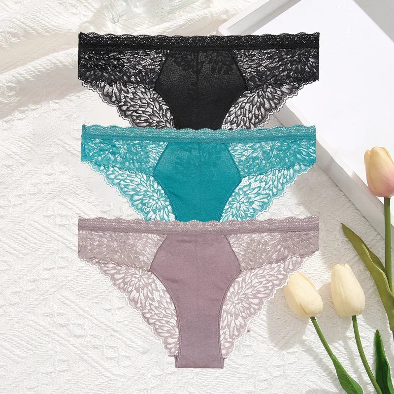 3-Pack Seamless Lace Hollow-Out Brief Panties – Soft Breathable Low-Rise Underwear for Women (S–XL, 20 Color Sets)