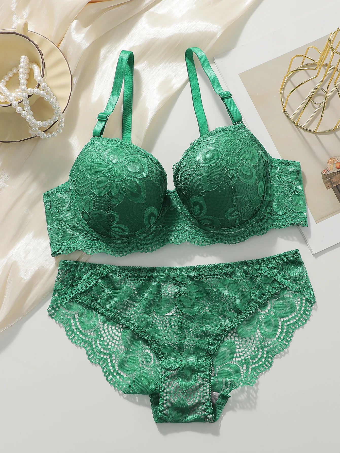 Lace Push-Up Bra & Bikini Brief Set — Underwire Floral Lace | Women's Lingerie