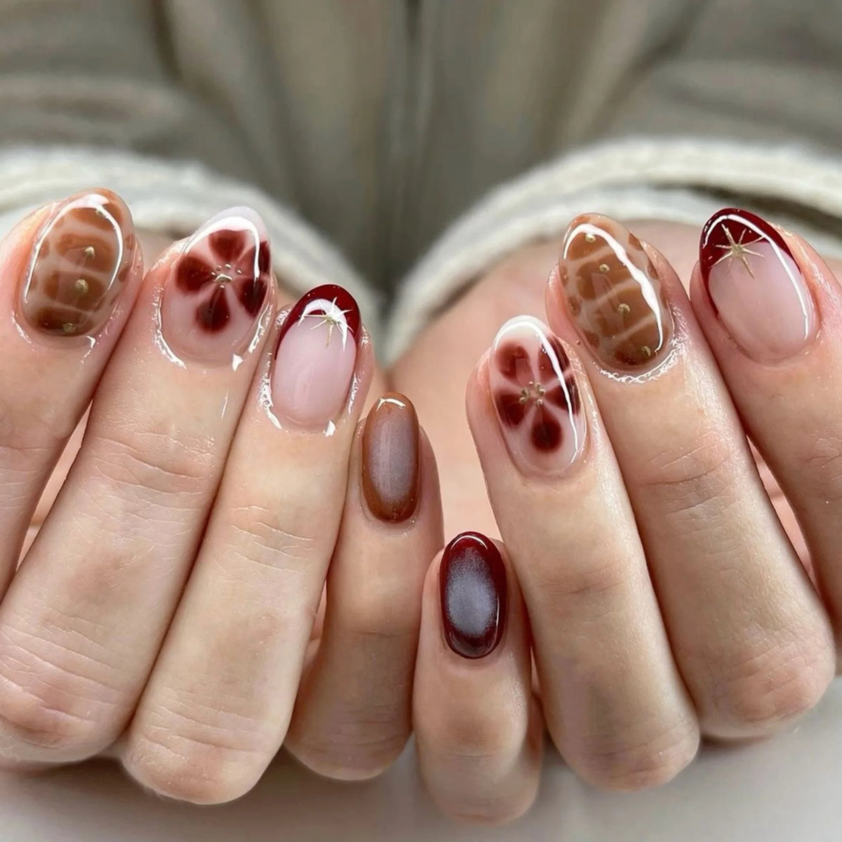 Short Almond Press-On Nails with Glue - Butterfly & Floral Glitter, 24 Pieces