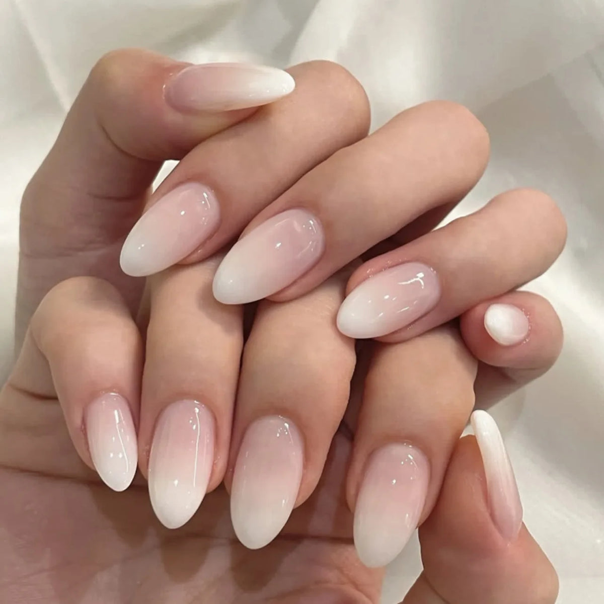 Short Blush Pink Press-On Nails with Glue – Oval Designs, 24 Pieces