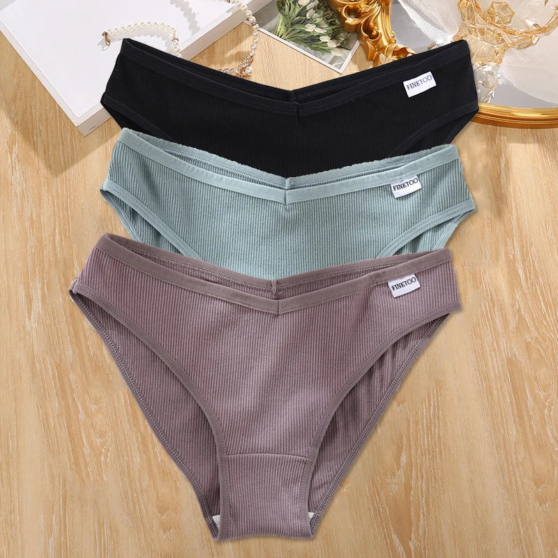3-Pack Plus Size Cotton Brief Panties – Soft Low-Rise Everyday Underwear for Women (M–4XL, 18 Color Sets)