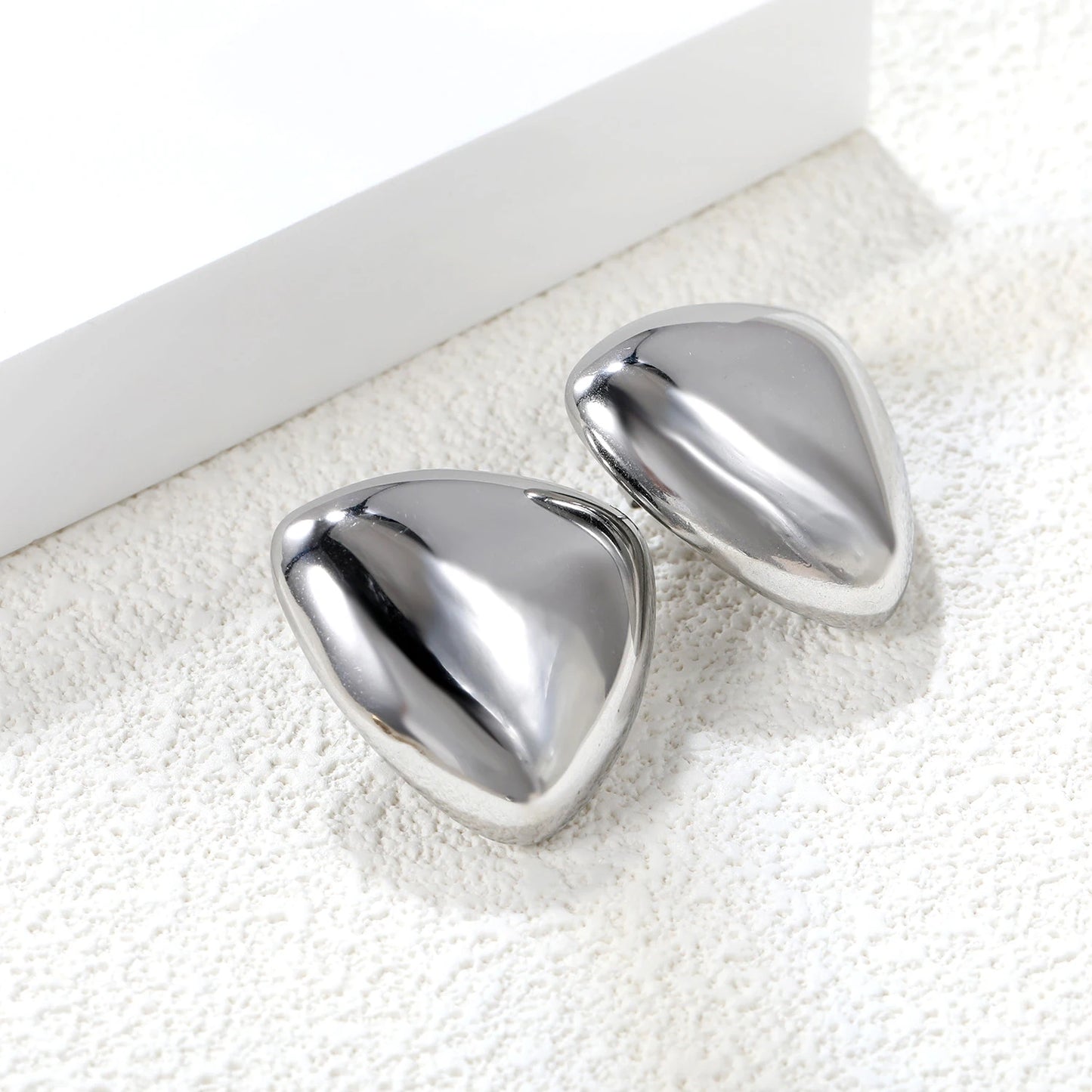 Large Geometric Stud Earrings – 18K Gold-Plated Stainless Steel Round Piercing Earrings for Women