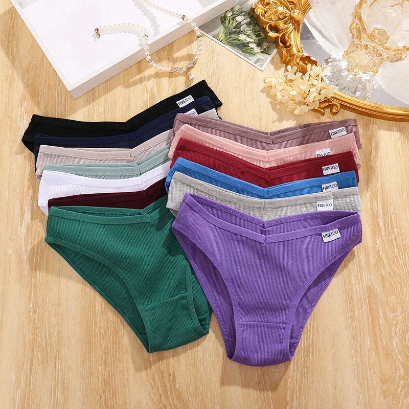 3-Pack Plus Size Cotton Brief Panties – Soft Low-Rise Everyday Underwear for Women (M–4XL, 18 Color Sets)