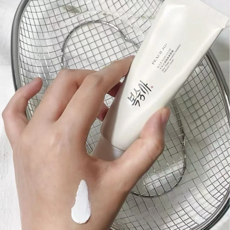 Korean Rice Essence Sunscreen – UV Protection, Moisturizing & Makeup Primer