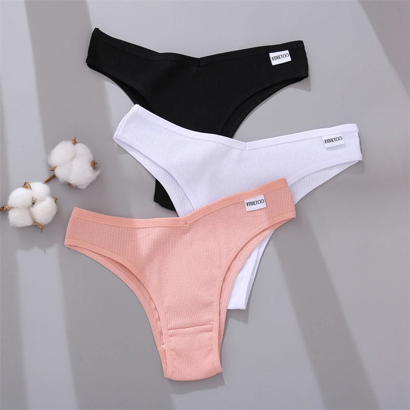 Seamless Cotton Brazilian Bikini Panties – Soft Low-Rise Underwear for Women (M–XL, 5 Colors)