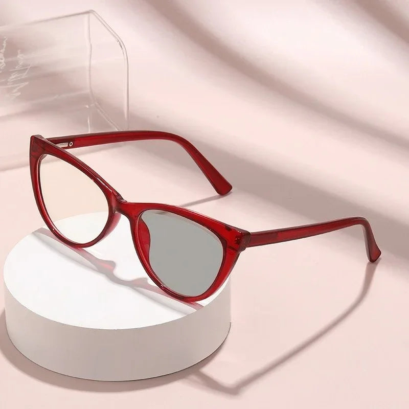 Women's Cat Eye Photochromic Glasses | Myopia Options