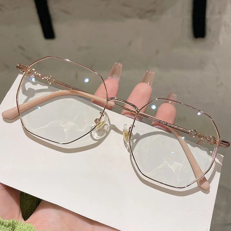 Photochromic Myopia Glasses | Rose Gold, Silver, Gold & Black
