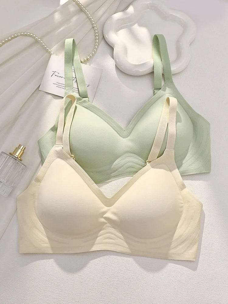 Women's Seamless Push-Up Bra – Wire-Free Soft Support for Small Chest
