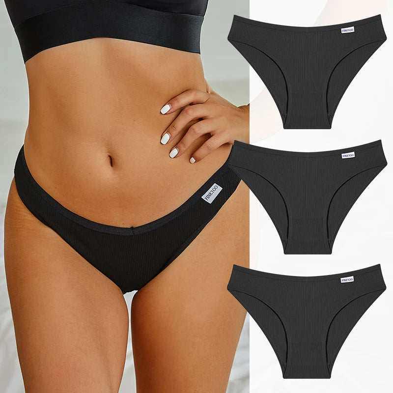 3-Pack Plus Size Cotton Brief Panties – Soft Breathable Low-Rise Underwear for Women (M–4XL, 11 Color Sets)