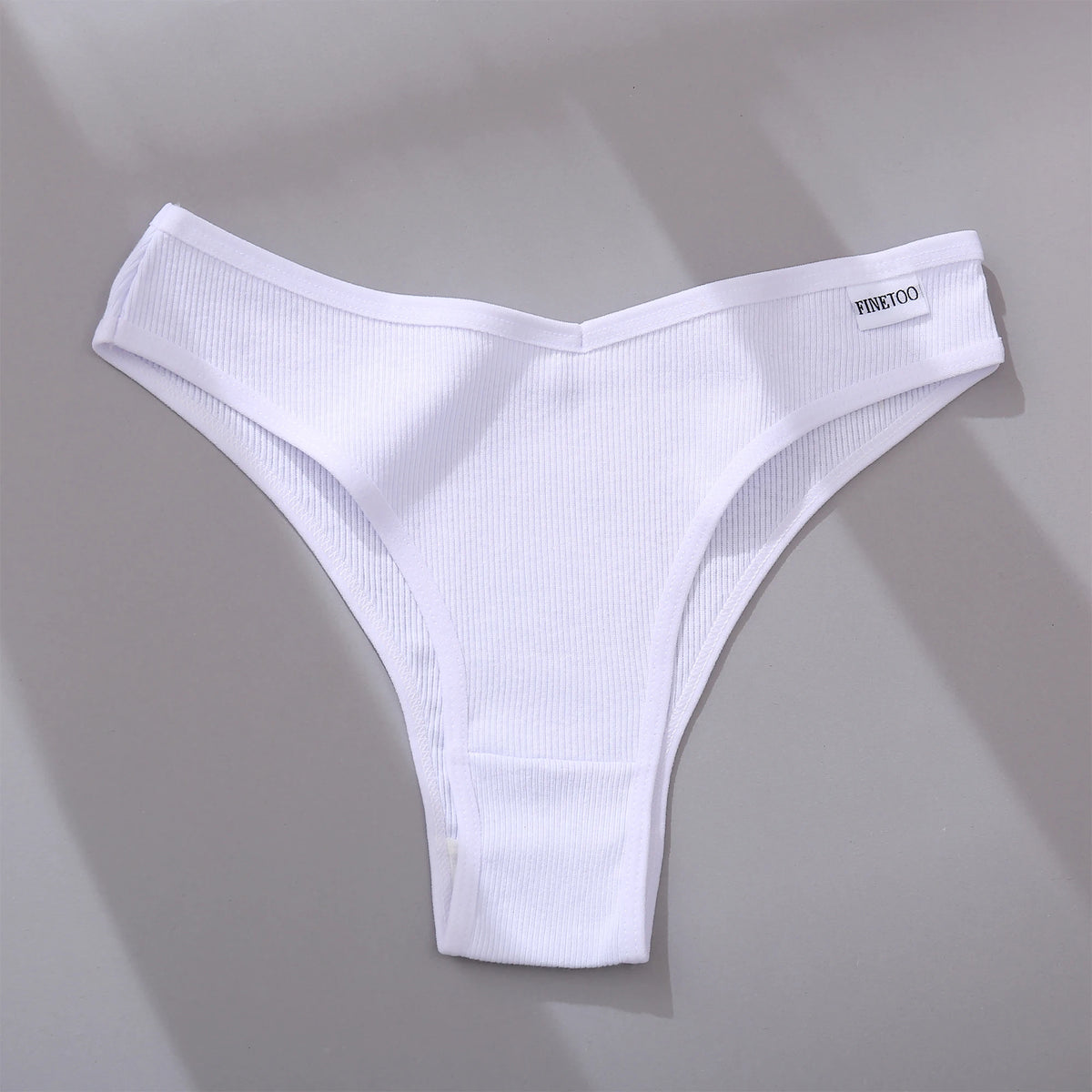 Seamless Cotton Brazilian Bikini Panties – Soft Low-Rise Underwear for Women (M–XL, 5 Colors)