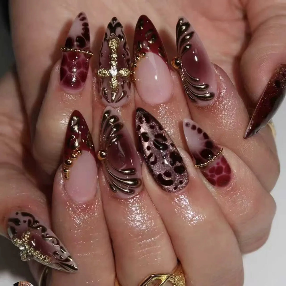 Short Almond Press-On Nails with Glue - Butterfly & Floral Glitter, 24 Pieces