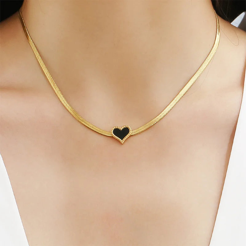 LUXUKISSKIDS Teardrop Necklaces Non-Fading Unique Design Waterdrop Pendant Necklace for Women Fashion Minimalist Chic Accessorie